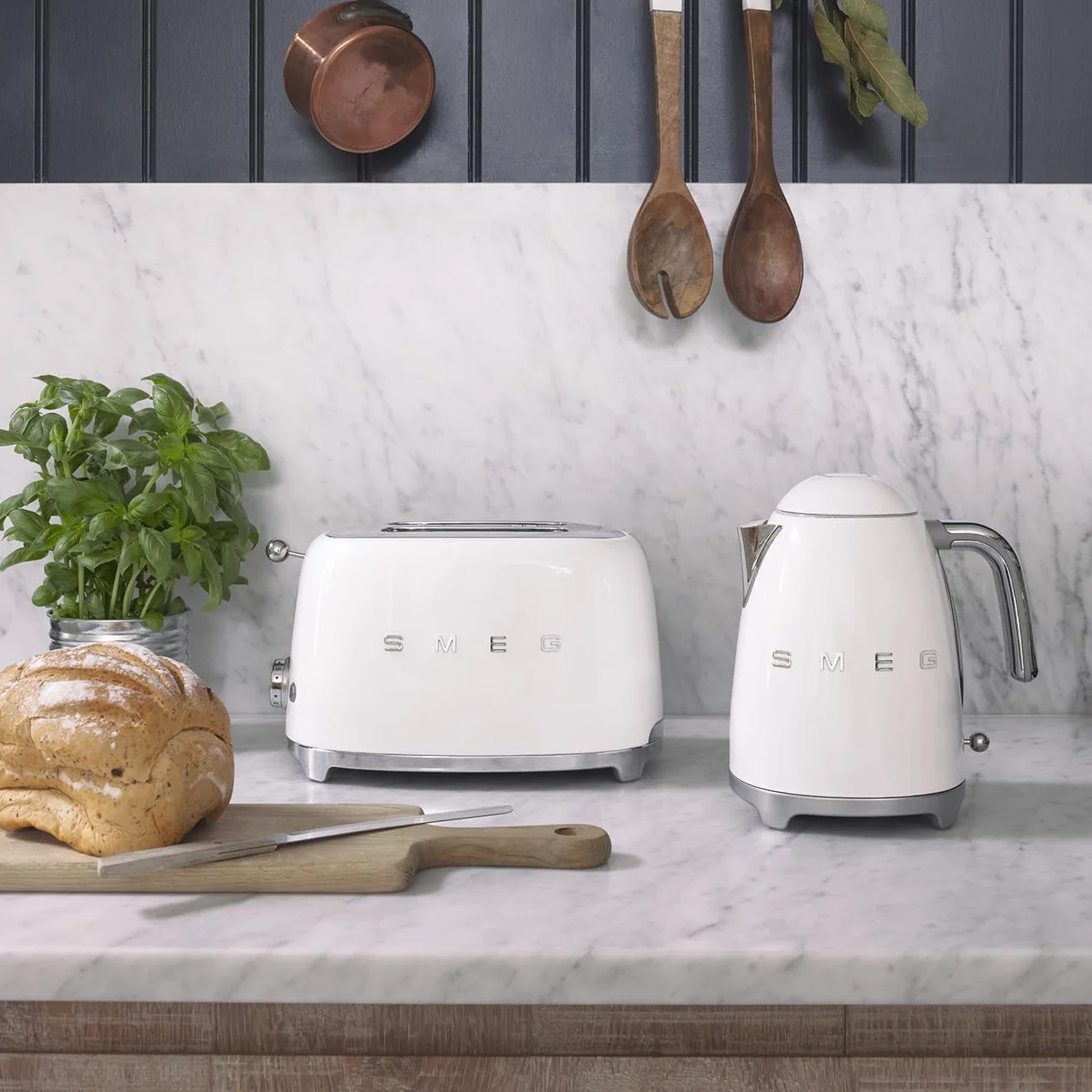 Smeg Ensemble bouilloire 1,7 l 3 kW et grille-pain 2 tranches blanc