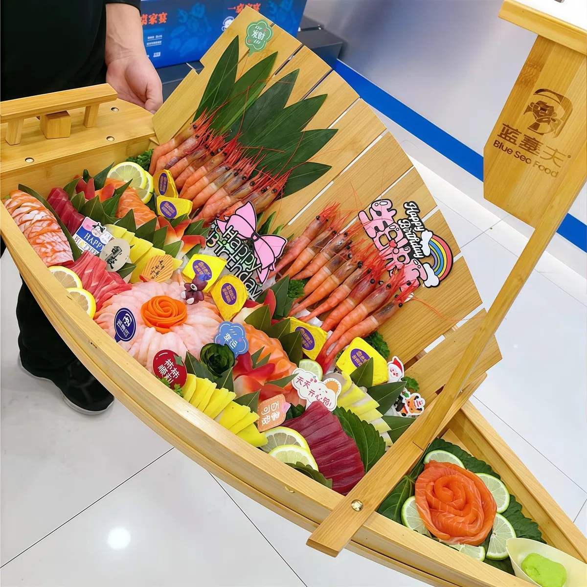 Générique Plateau de Service en Bois en Forme de Bateau à sushis pour la présentation des Aliments à la Maison et Lors d'événements (80 cm)