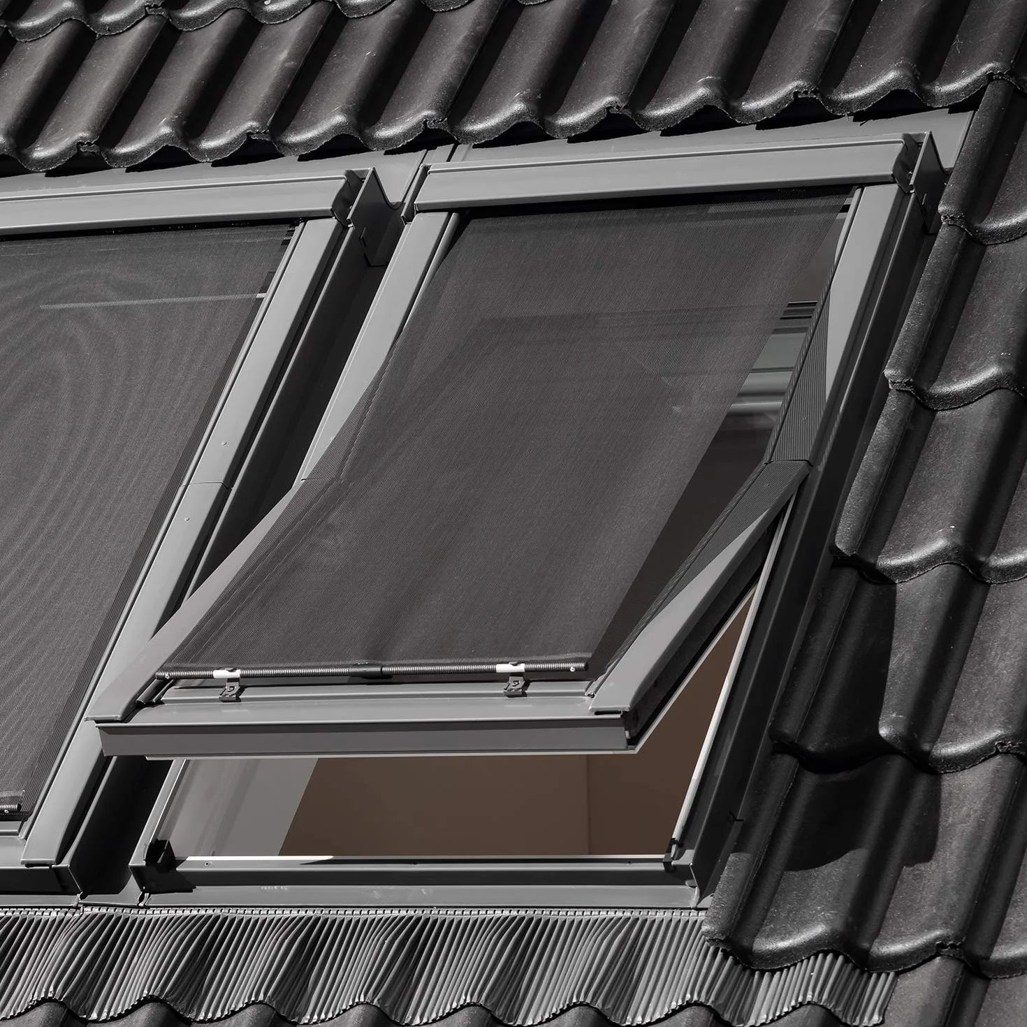 Store extérieur Pare-Soleil VELUX MK04 M04 304 MK06 M06 306 MK08 M08 308 MK10 M10 MK27 M27 310 Noir