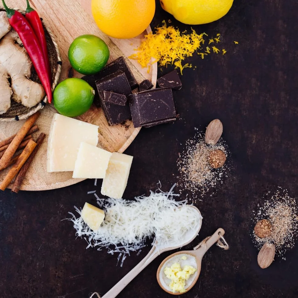 Microplane Râpe à zesteur Noir lame fine pour agrumes, parmesan, gingembre, chocolat, noix de muscade