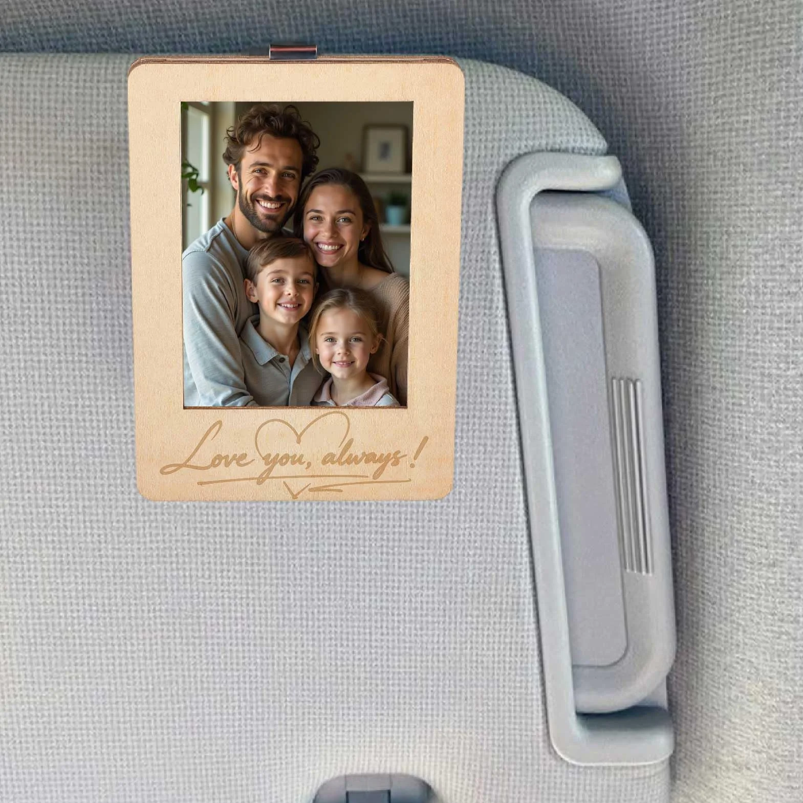 Clip Photo en Bois pour Pare-Soleil de Voiture 4,7 x 3,3 Pouces Cadre Photo Auto I Love You Motif Cœur Support Photo Décoratif Cadeau