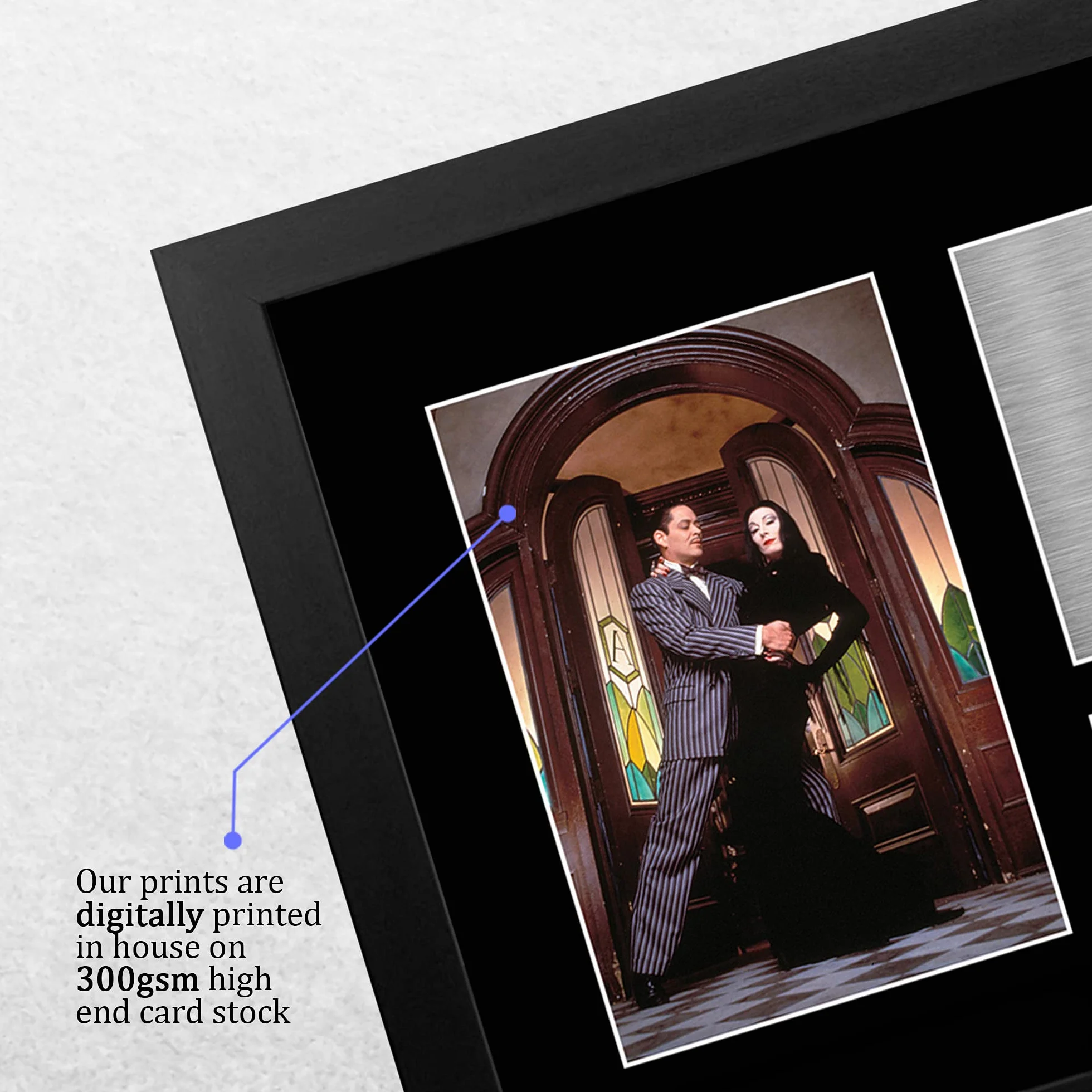 Anjelica Huston & Raul Julia Addams Family Morticia Gomez Photo Autograph Signed Encadré Cadeaux