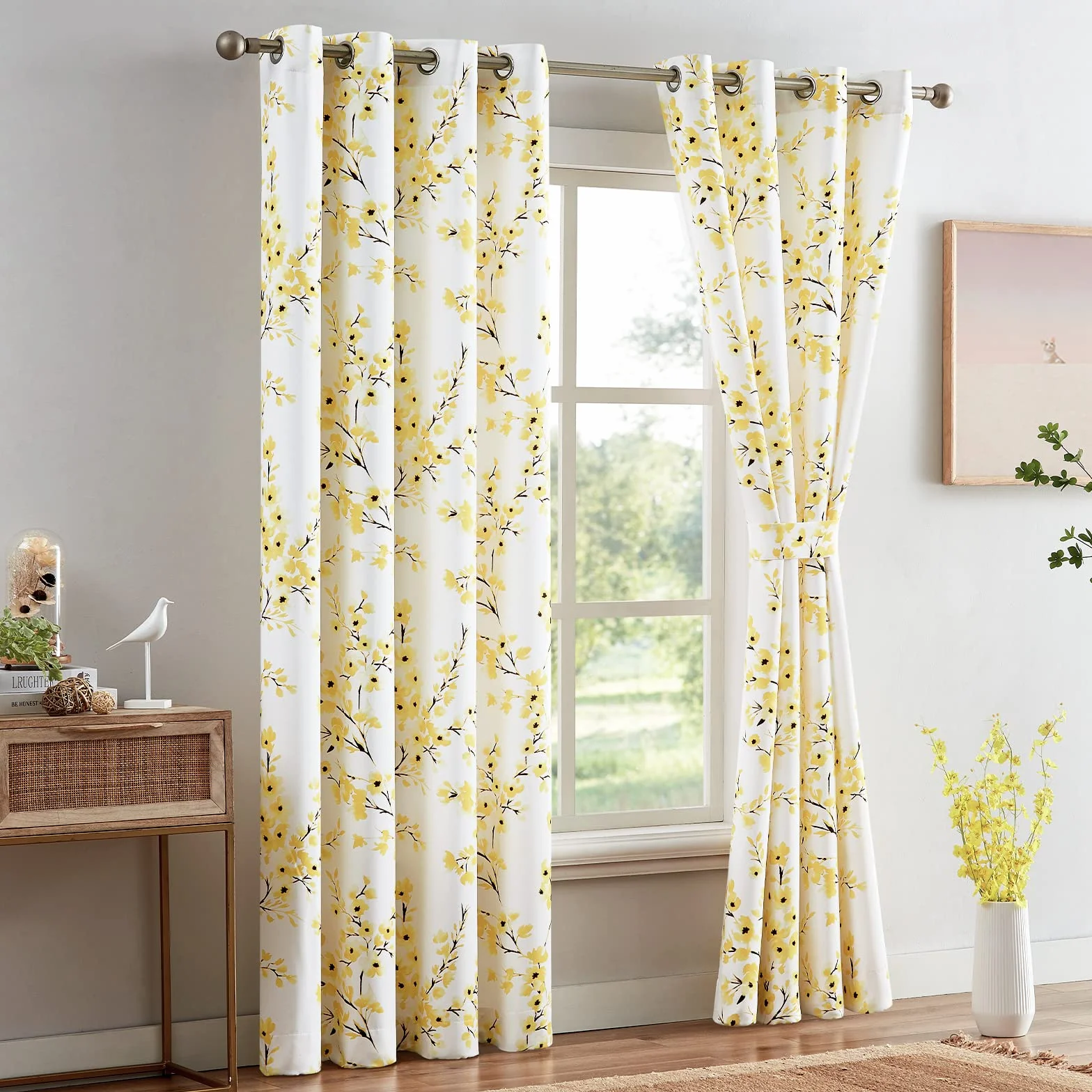 Melodieux Lot de 2 Rideaux à œillets décoratifs à Motif Floral de 160 cm pour Salon, Jaune Abricot, 132 x 160 cm