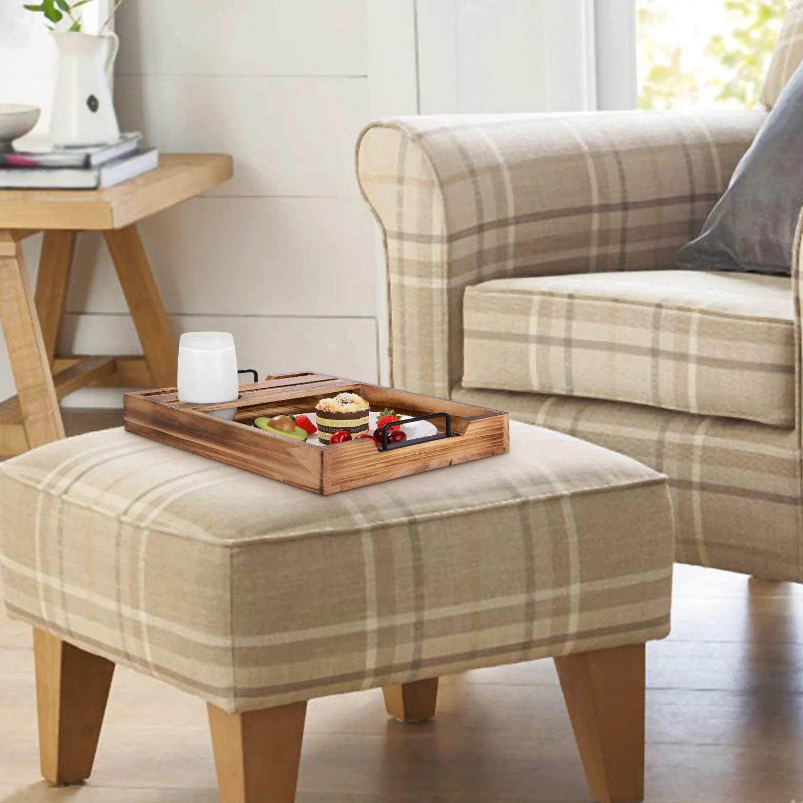 Plateau à petit déjeuner rustique en bois avec support pour verre à vin – Plateau de service pour thé, café et collations au lit – Idéal pour la décoration de la maison (motif 1)