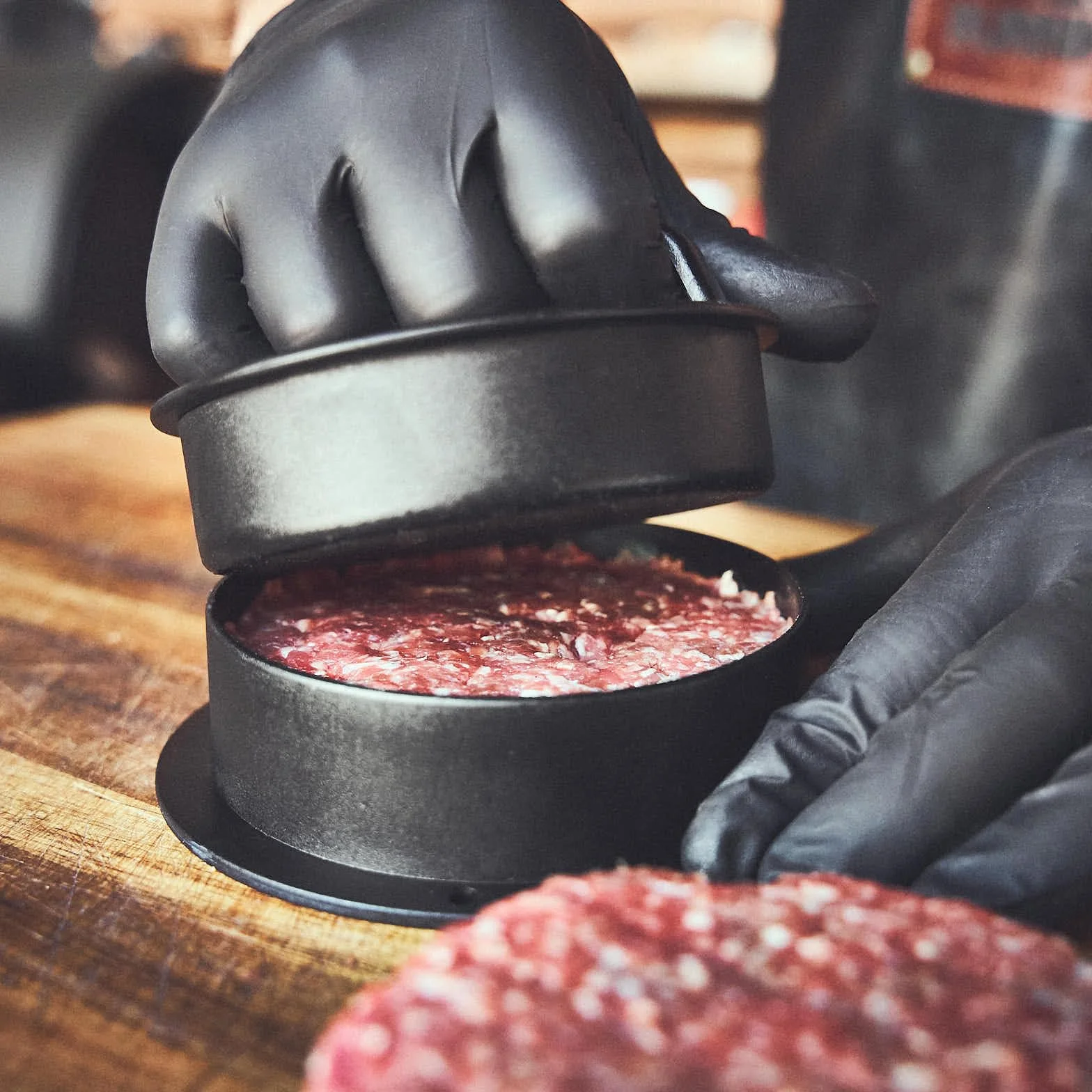 BURNHARD Kit pour Burgers 6 pièces, Moule à Steak antiadhésif, Presse à Burger, Cloches INOX