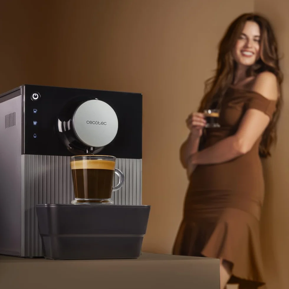Cecotec Machine à Café Superautomatique Cremmaet Cube Rouge 1350W 19 Bars