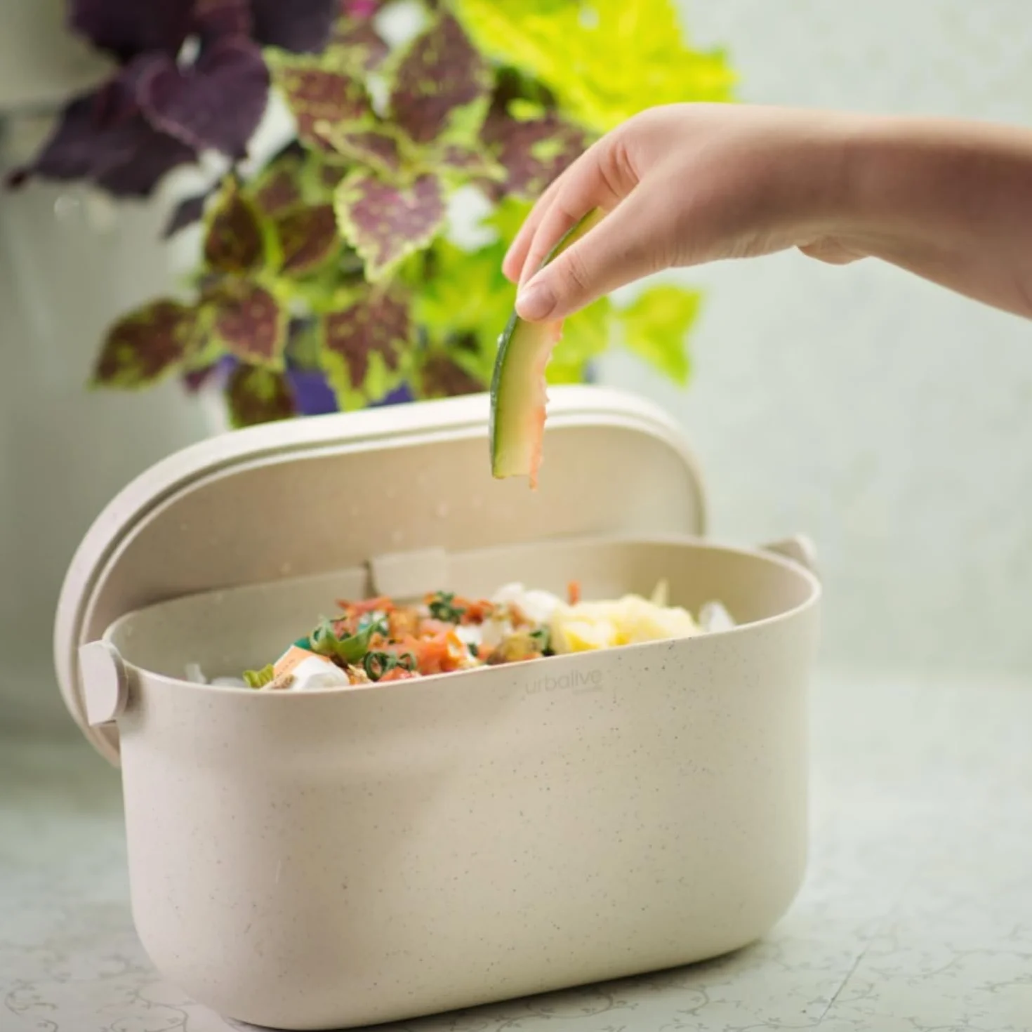 Urbalive Design Poubelle à Compost de Cuisine 4 L - Composteur avec Couvercle et Poignée Anti Odeur