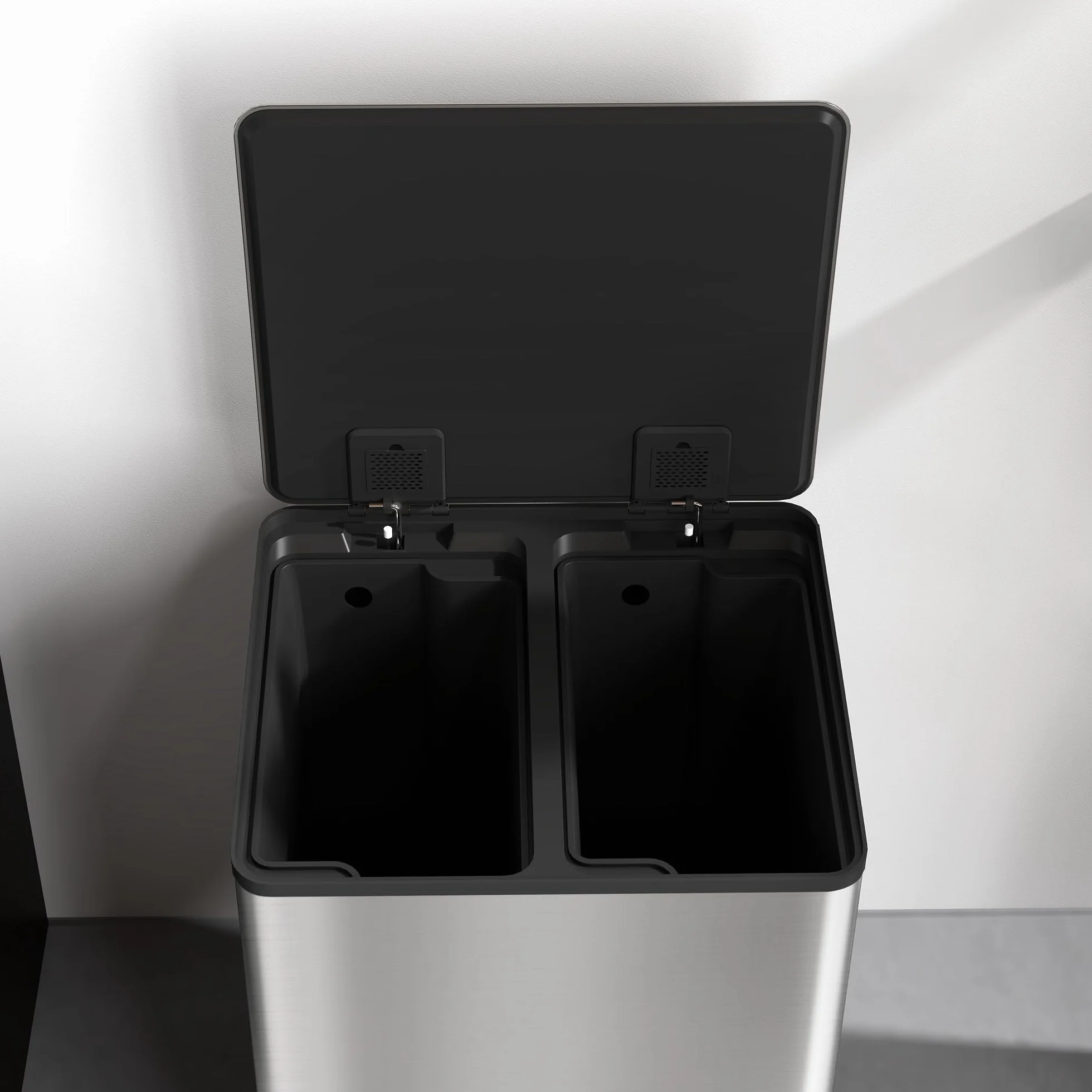 HOMCOM Poubelle de cuisine 2 x 30L à pédale acier inoxydable couvercle fermeture douce seaux amovibles 47,7x37,5x66,8 cm argenté