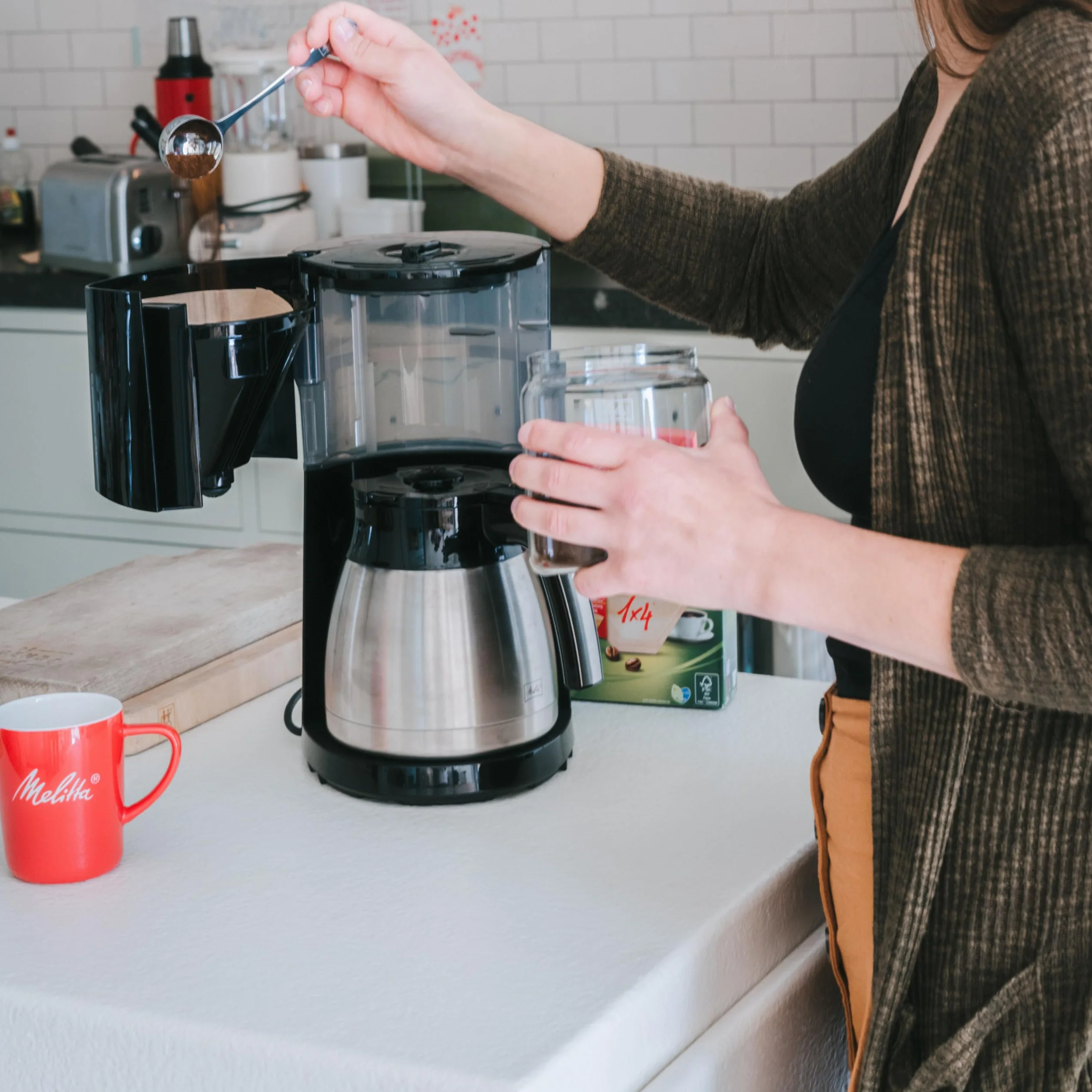 Melitta Cafetière à Filtre avec Verseuse Isotherme en Acier Inoxydable, Noir/Acier Brossé, 1017-08