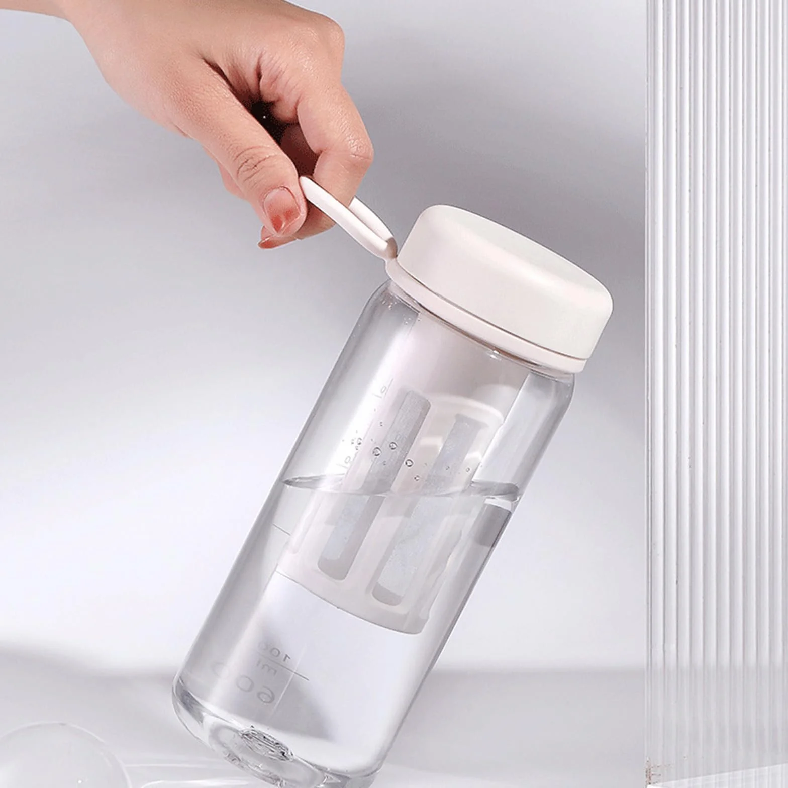 Pichet d'infusion à froid 600ml bouteille avec couvercle hermétique pour thé glacé café blanc