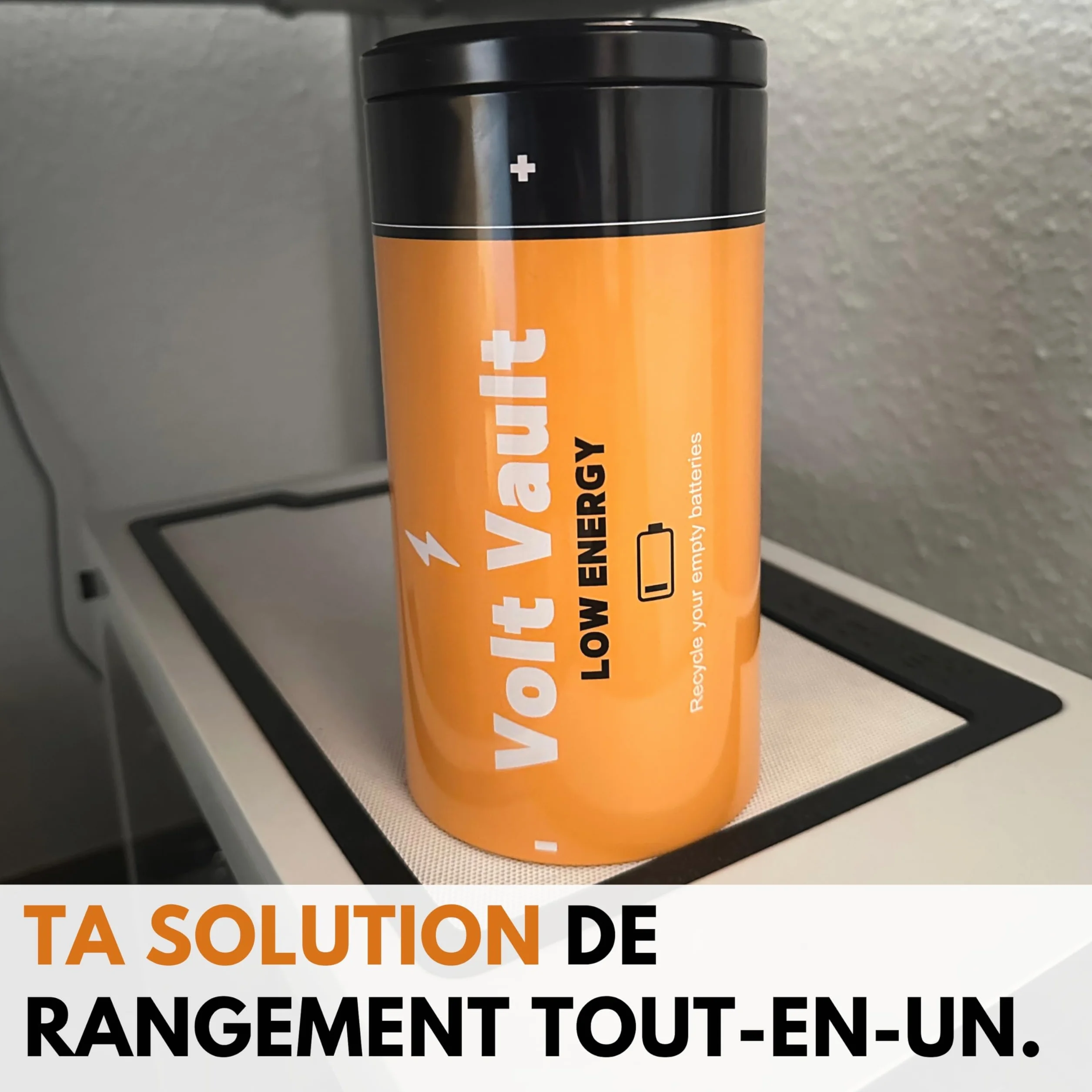 Winkee Boîte Volt Vault - Poubelle de bureau design - Rangement piles usagées - Boîte en métal