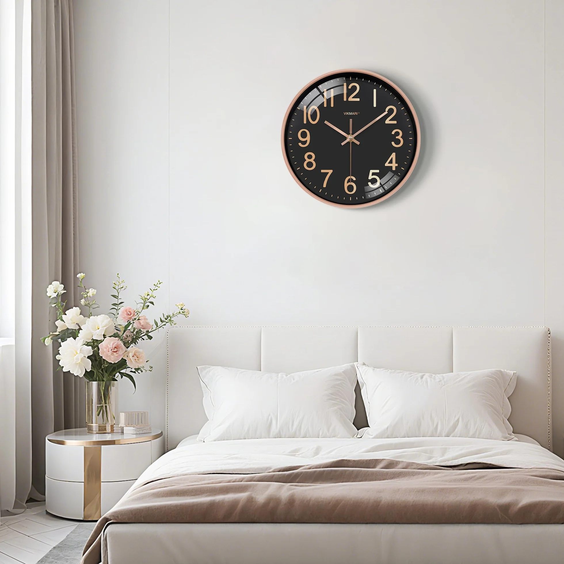 VIKMARI Horloge Murale 30 cm Silencieuse Noir et Doré - Pendule Murale Quartz pour Salon Bureau