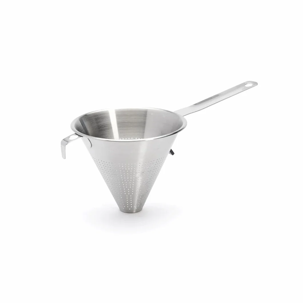 De Buyer Passe-sauce Chinois inox perforé Diamètre 18 cm Argent