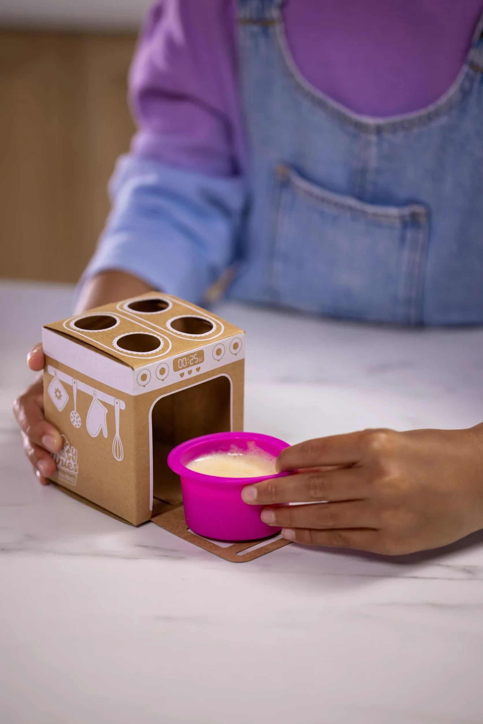 Kit Pâtisserie Créatif Licorne pour Enfants dès 6 Ans - Préparations pour Gâteaux + Glaçage + Déco - Cuisson Micro Ondes