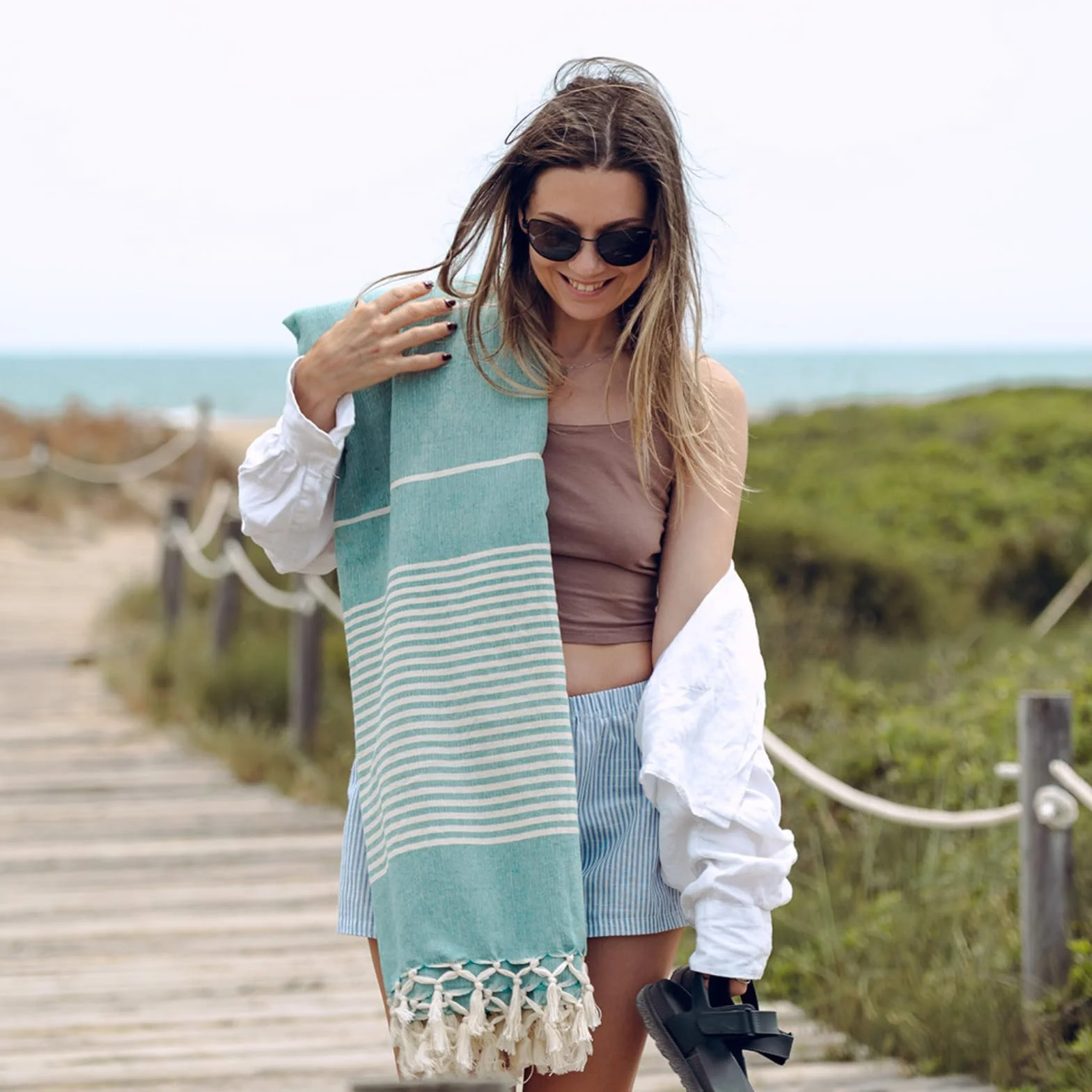 MOMOMUS Fouta de Plage XXL Anti-Sable 100% Coton Grande Serviette 210x240 cm Vert de Mer