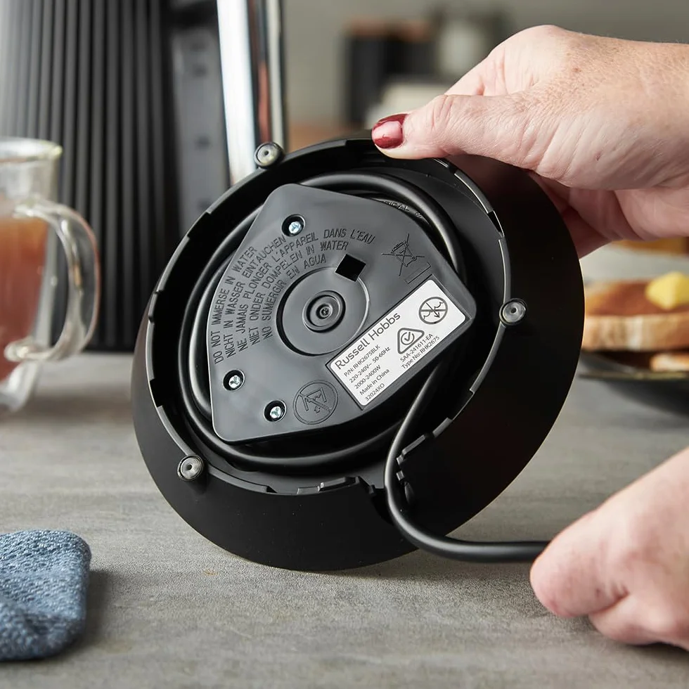 Russell Hobbs Bouilloire électrique 1,7L 2400 W Brontë noir mat 26750-70