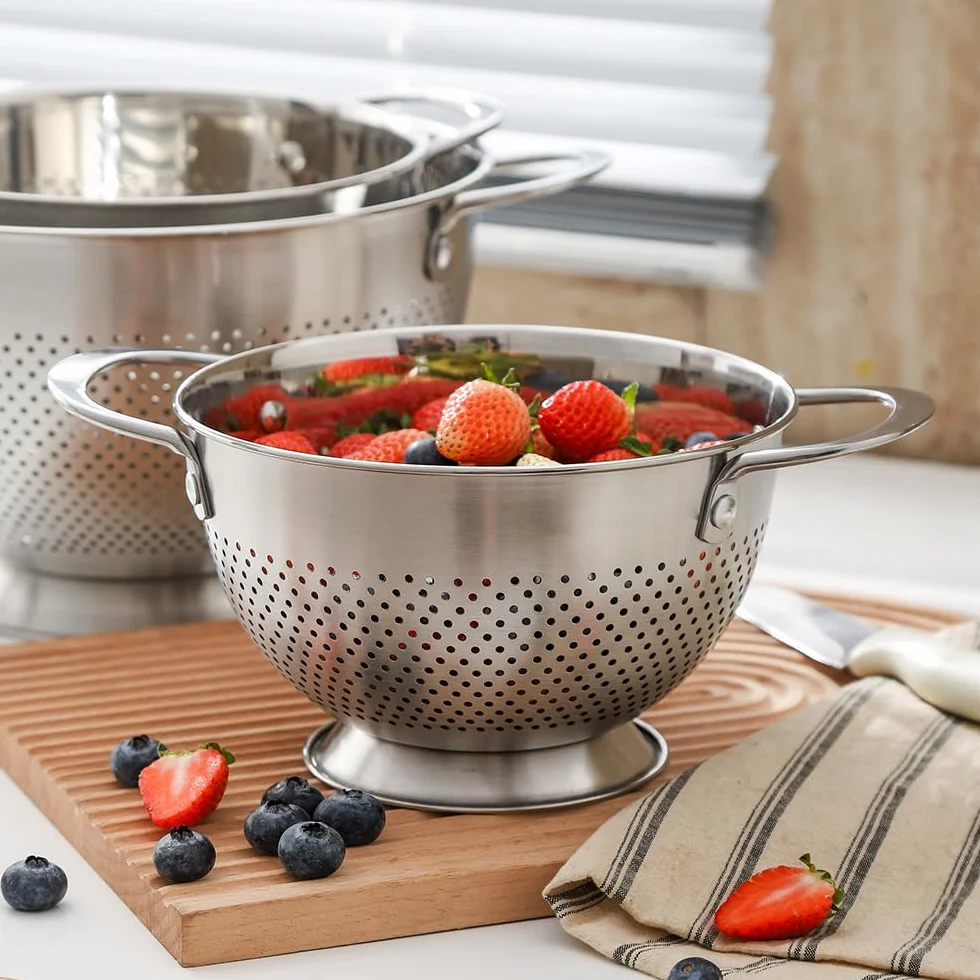 Lot de 3 passoires en acier inoxydable avec poignée 17/19/23 cm pour pâtes et légumes