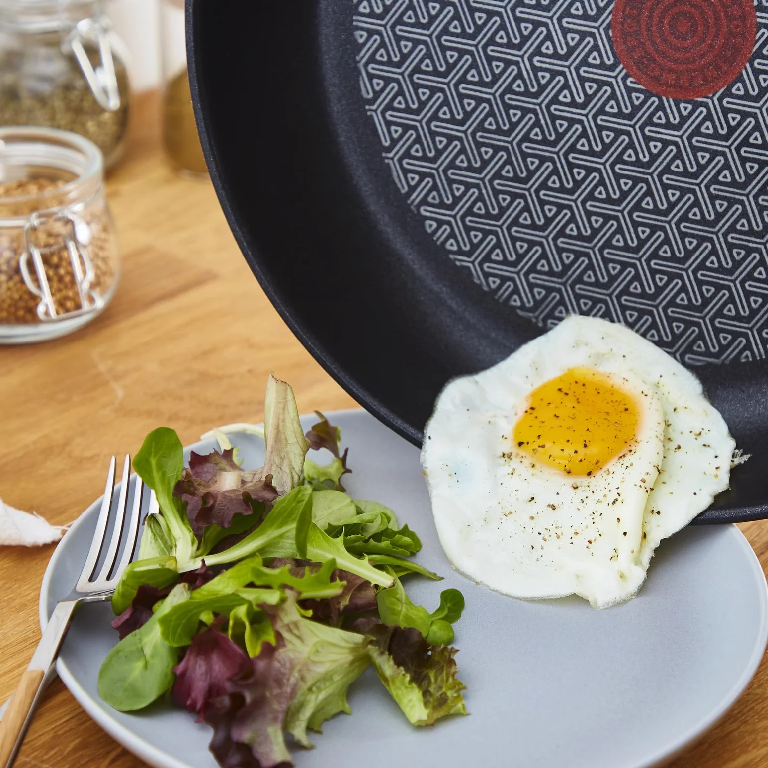 Tefal Comfort Max Lot de 2 poêles 24/28 cm Induction antiadhésif inox Thermo-Spot