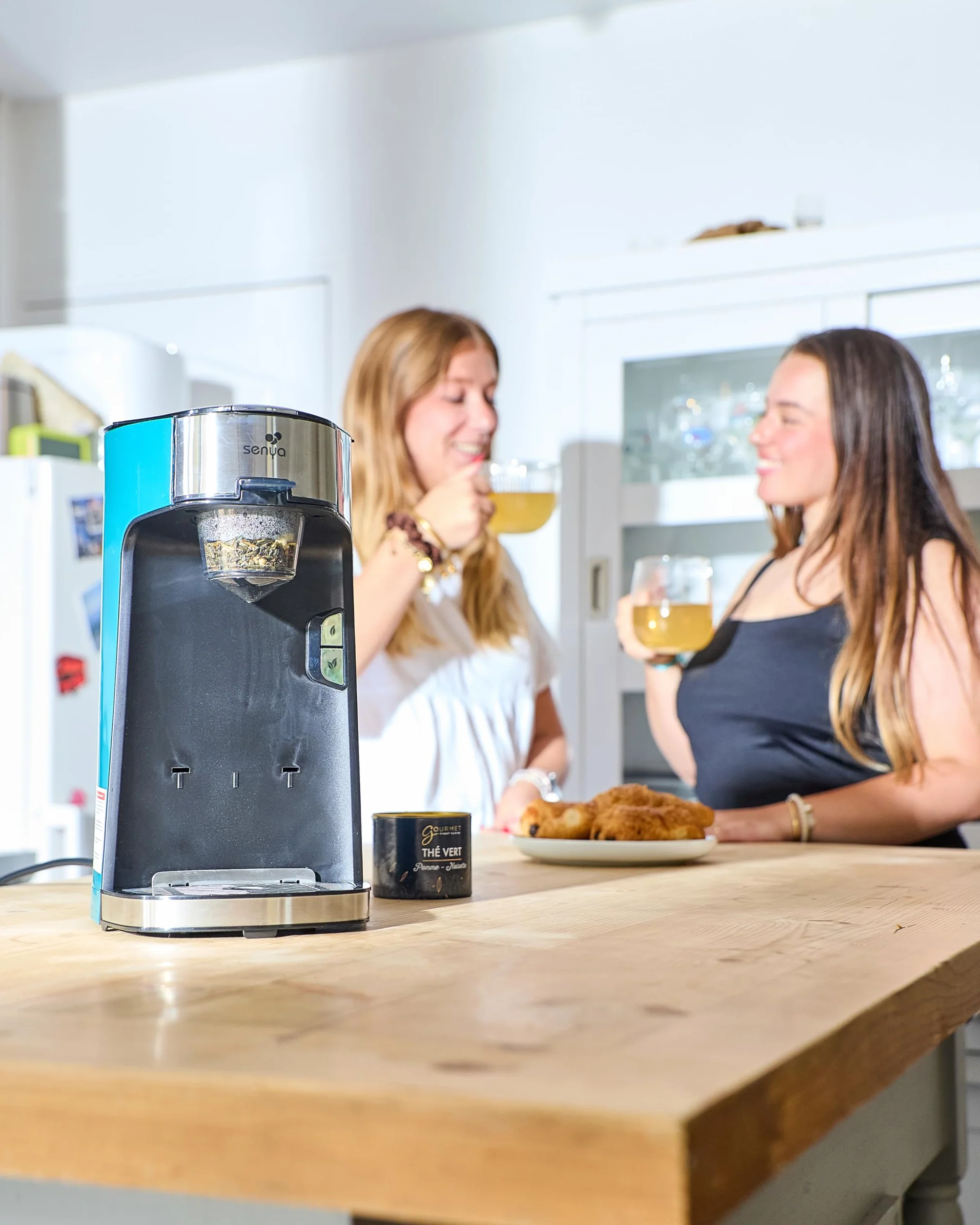 Machine à thé Tea Time SENYA, théière électrique 1415 W avec infuseur amovible