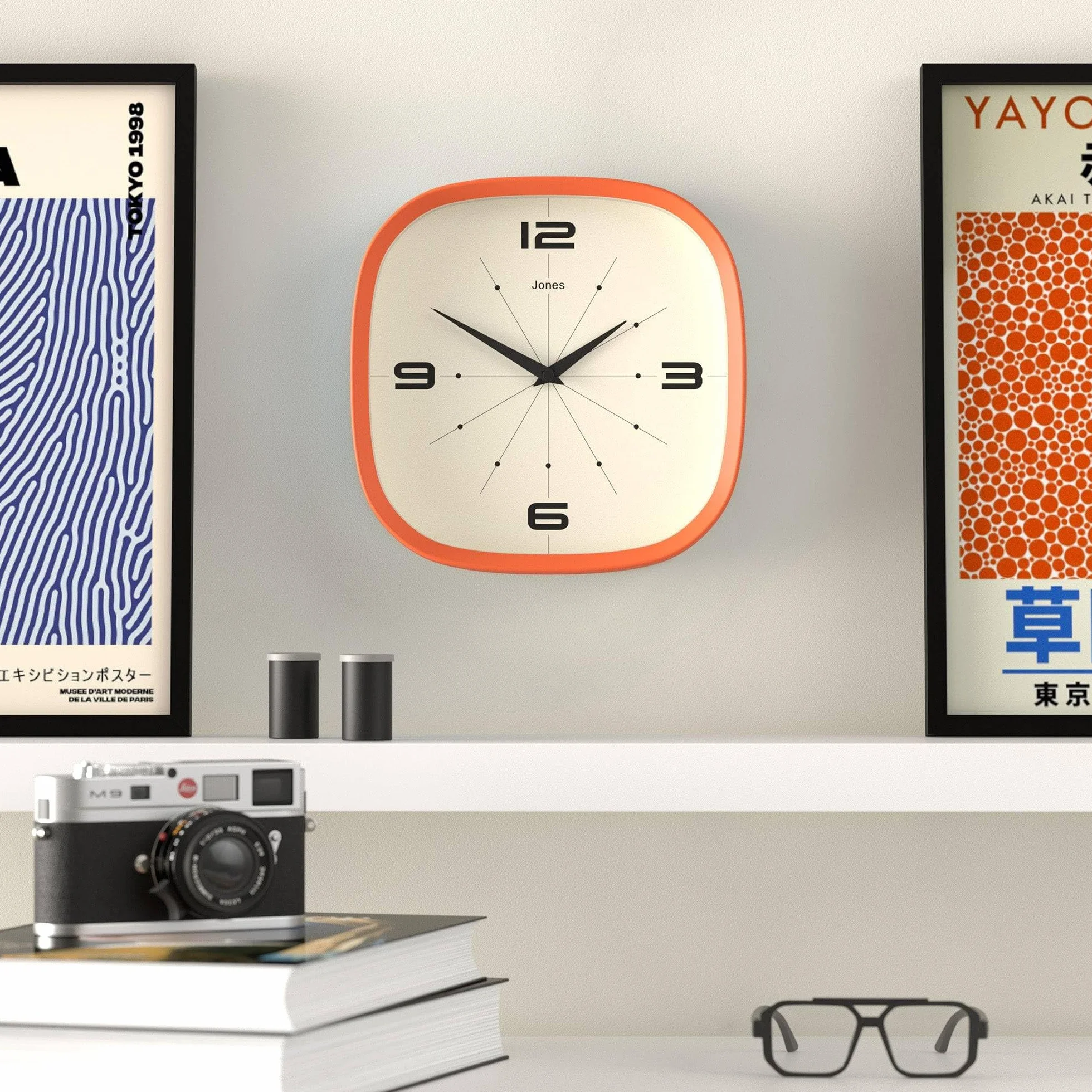 JONES CLOCKS Pulsar Horloge Murale 25cm Orange Rétro Carrée Arrondie