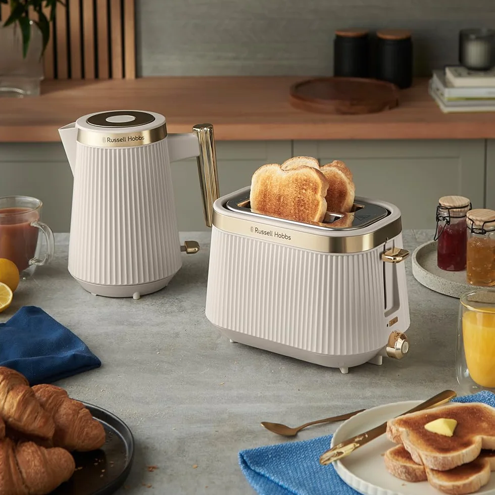 Russell Hobbs Bouilloire électrique 1,7L 2400 W Brontë beige mat 26751-70