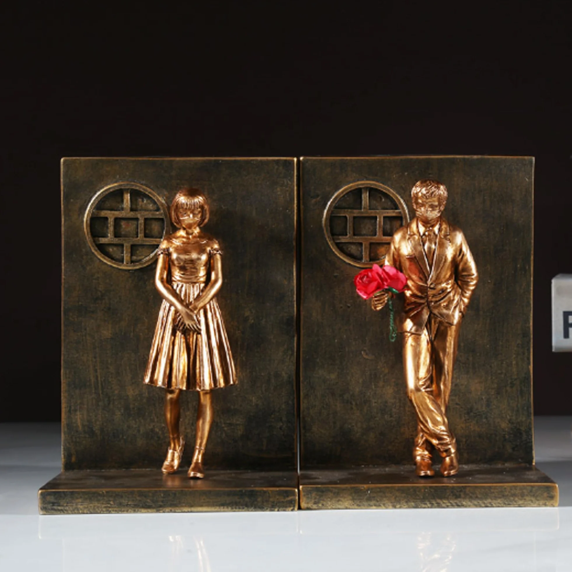 Butée de Livres Heavy Duty Banksy Couleur Or pour Rangement Décoratif