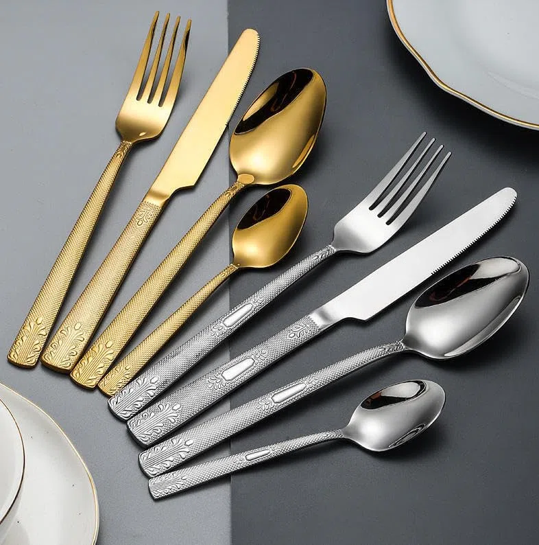 Service de Couverts pour 12 Personnes, en Acier Inoxydable 18/8, Compatible Lave-Vaisselle, Ergonomique et Durable, Couleur Argent - 40 pièces.