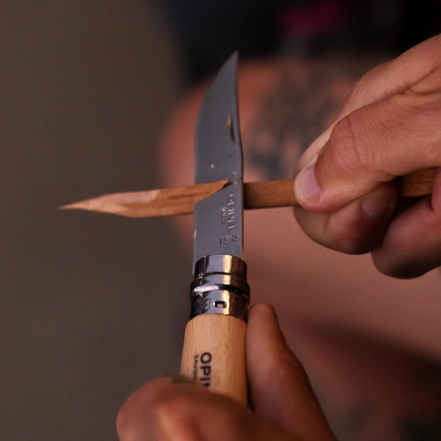 OPINEL Couteau N°9 Lame 9 cm Acier inoxydable Martensitique Manche hêtre Virobloc