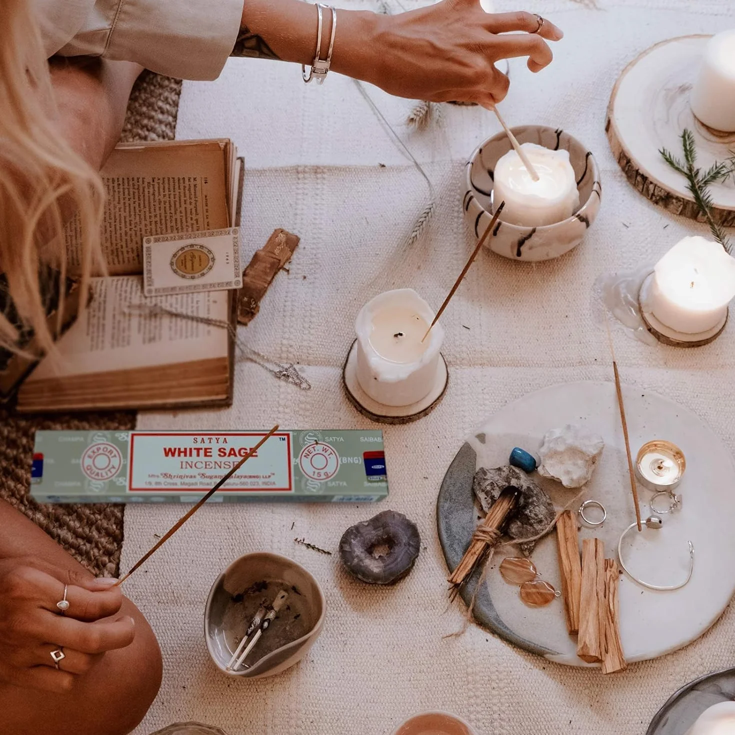 Satya Nag Champa Bâtonnets d'encens Sauge Blanche 15 g Lot de 12