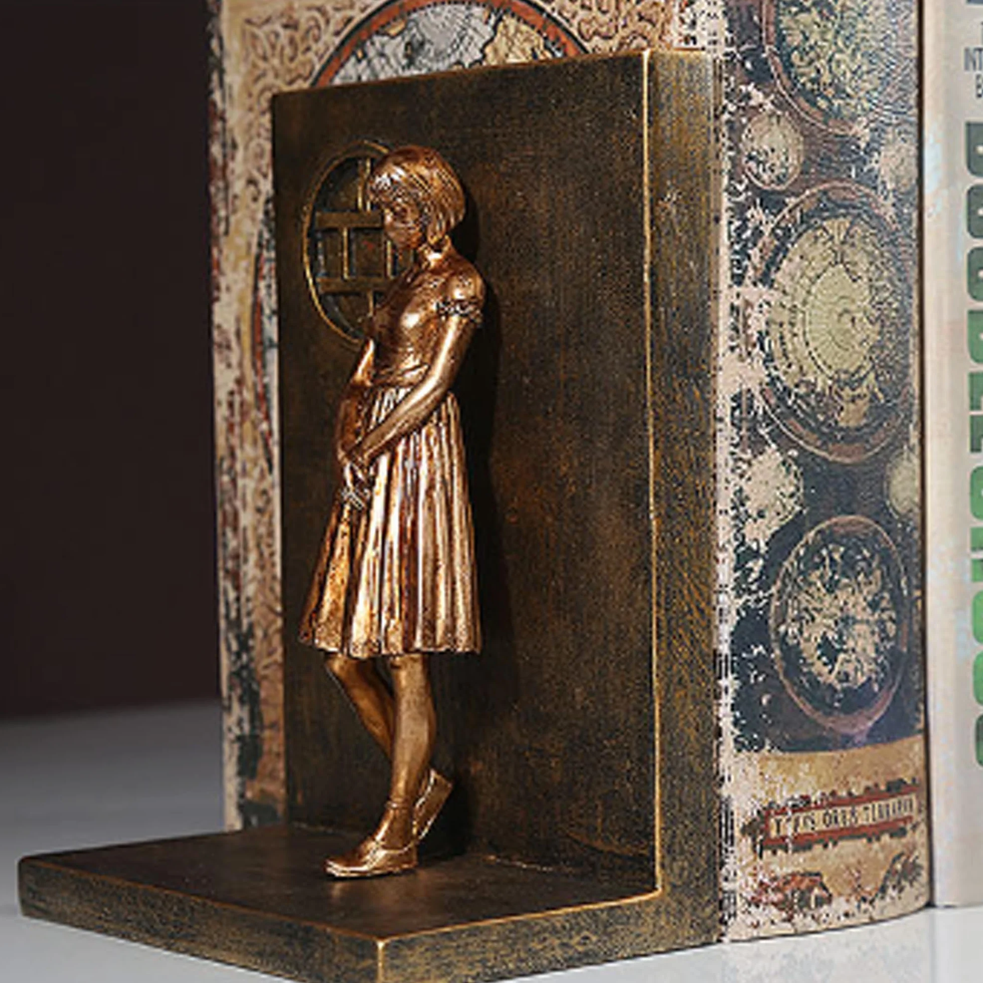 Butée de Livres Heavy Duty Banksy Couleur Or pour Rangement Décoratif