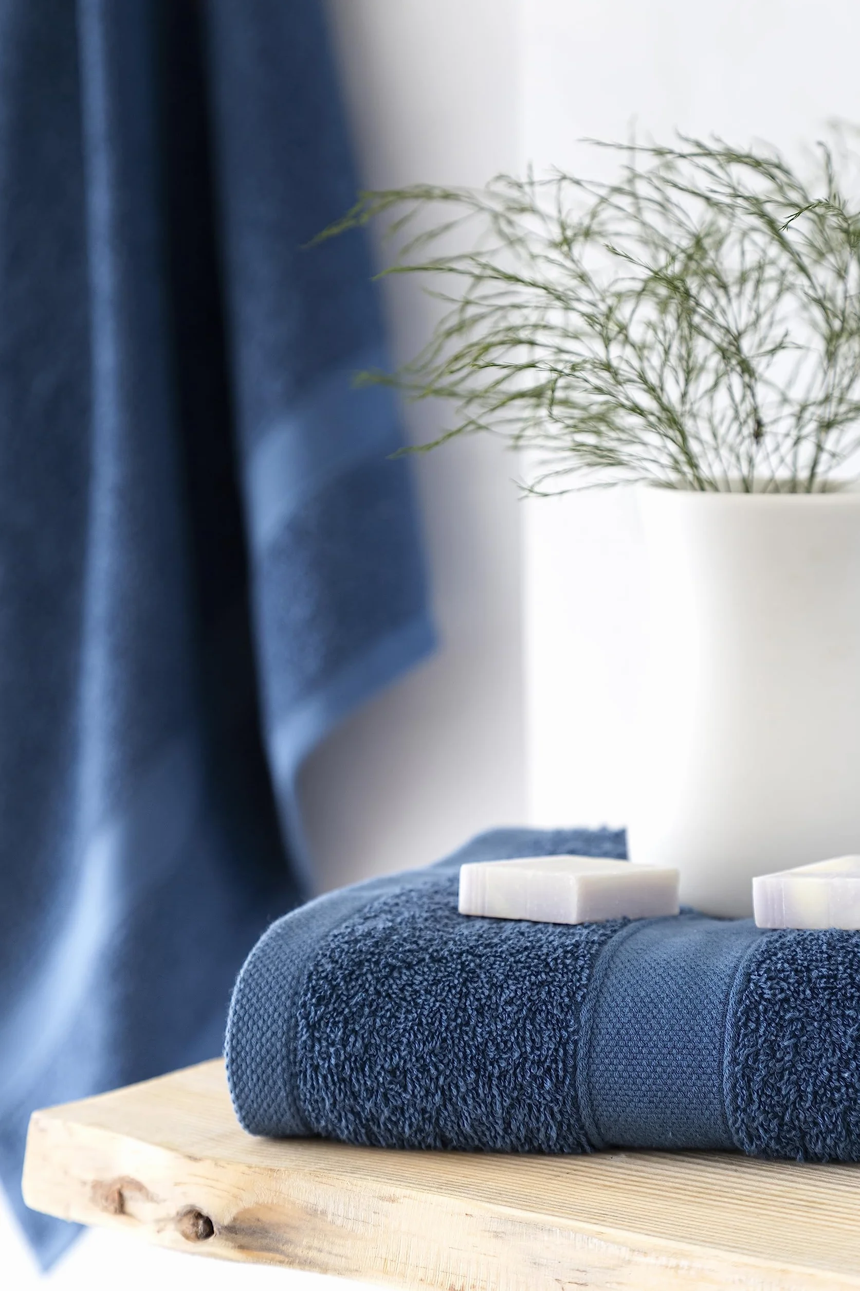 Todocama Lot de 2 Grands Serviettes de Bain 100% Coton 550 g/m² 100 x 150 cm Bleu Marine