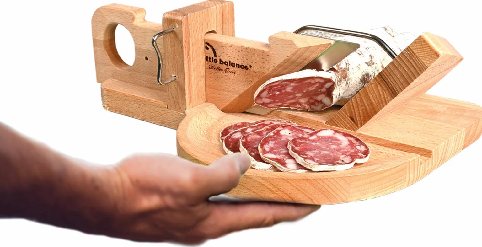 Guillotine à saucisson La Conviviale Little balance 8422 Lame inox Esprit de Thiers Bois Hêtre