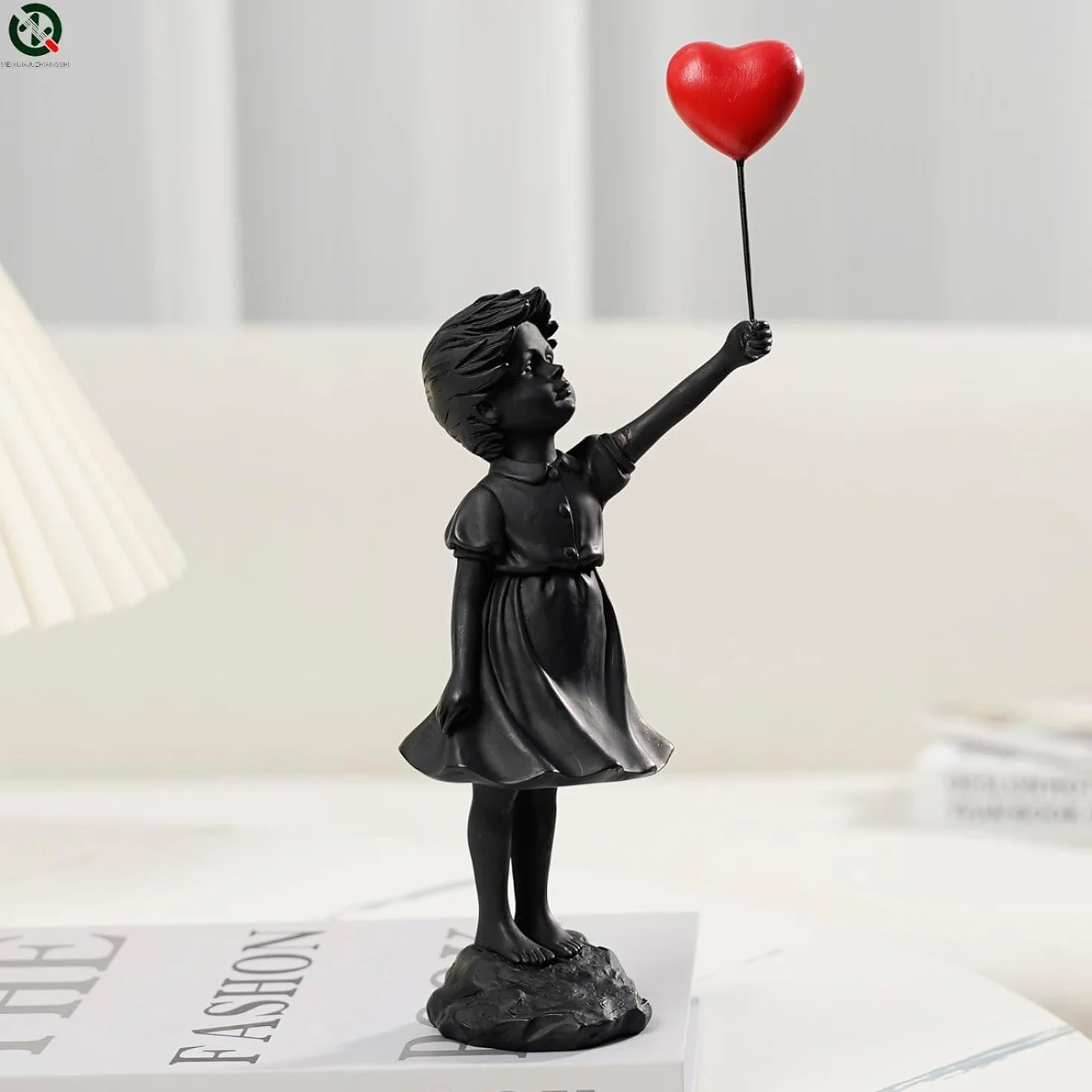 Statuette de Fille Volante en Ballon, Sculpture en Résine Noire, Décoration d'Intérieur Art Moderne