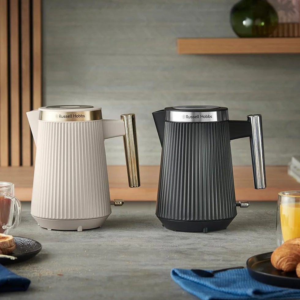Russell Hobbs Bouilloire électrique 1,7L 2400 W Brontë beige mat 26751-70