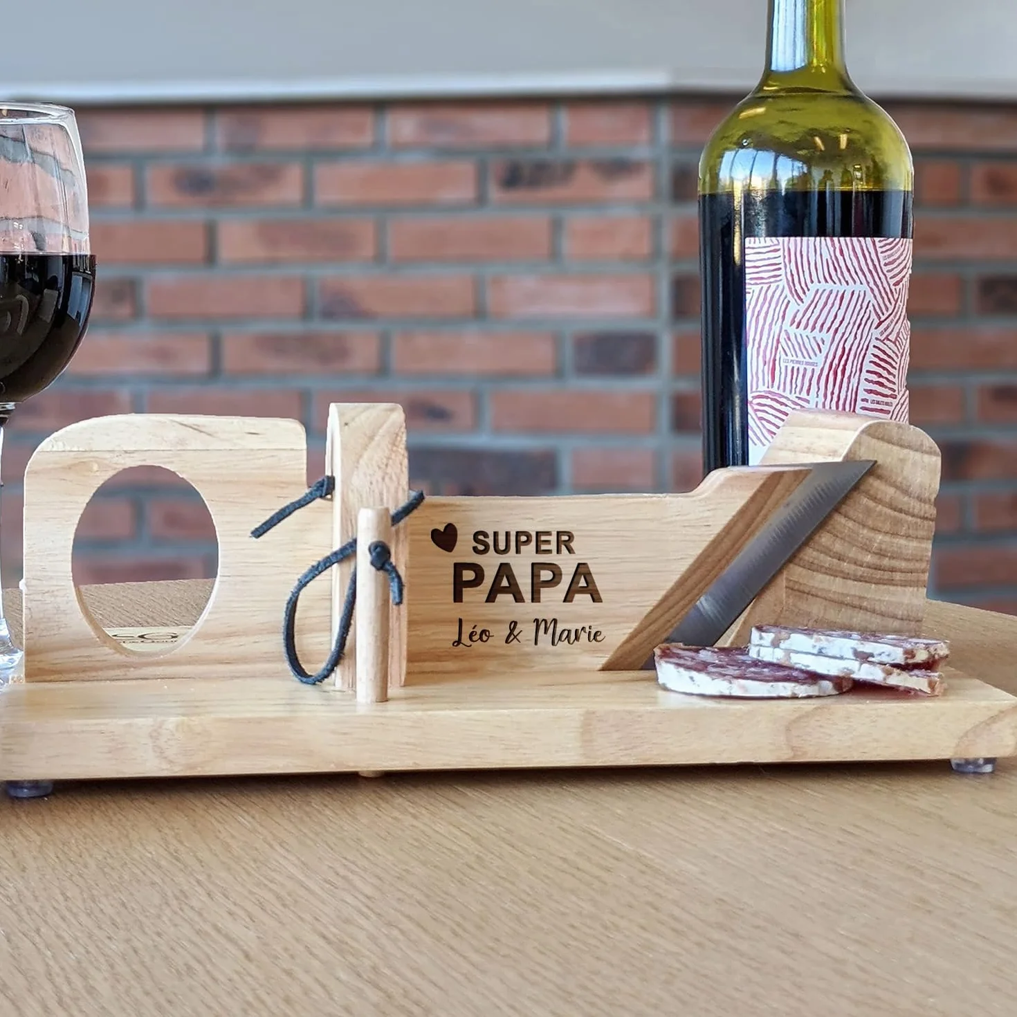 Guillotine Saucisson Personnalisé - Trancheuse Gravée avec Texte - Cadeau Papa Homme Noël Fête des Pères