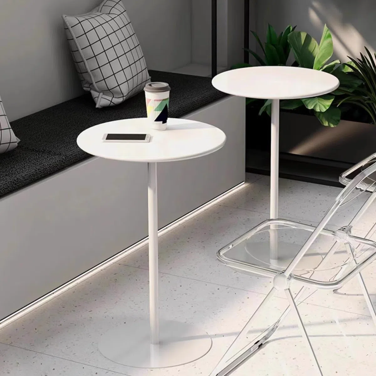 Table de bar d'extérieur ronde avec base en métal pour pub bistrot Hauteur comptoir Beige 70 x 70 x 104 cm