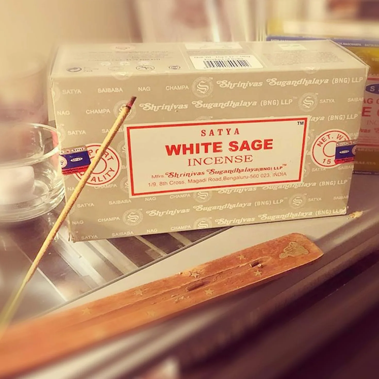 Satya Nag Champa Bâtonnets d'encens Sauge Blanche 15 g Lot de 12