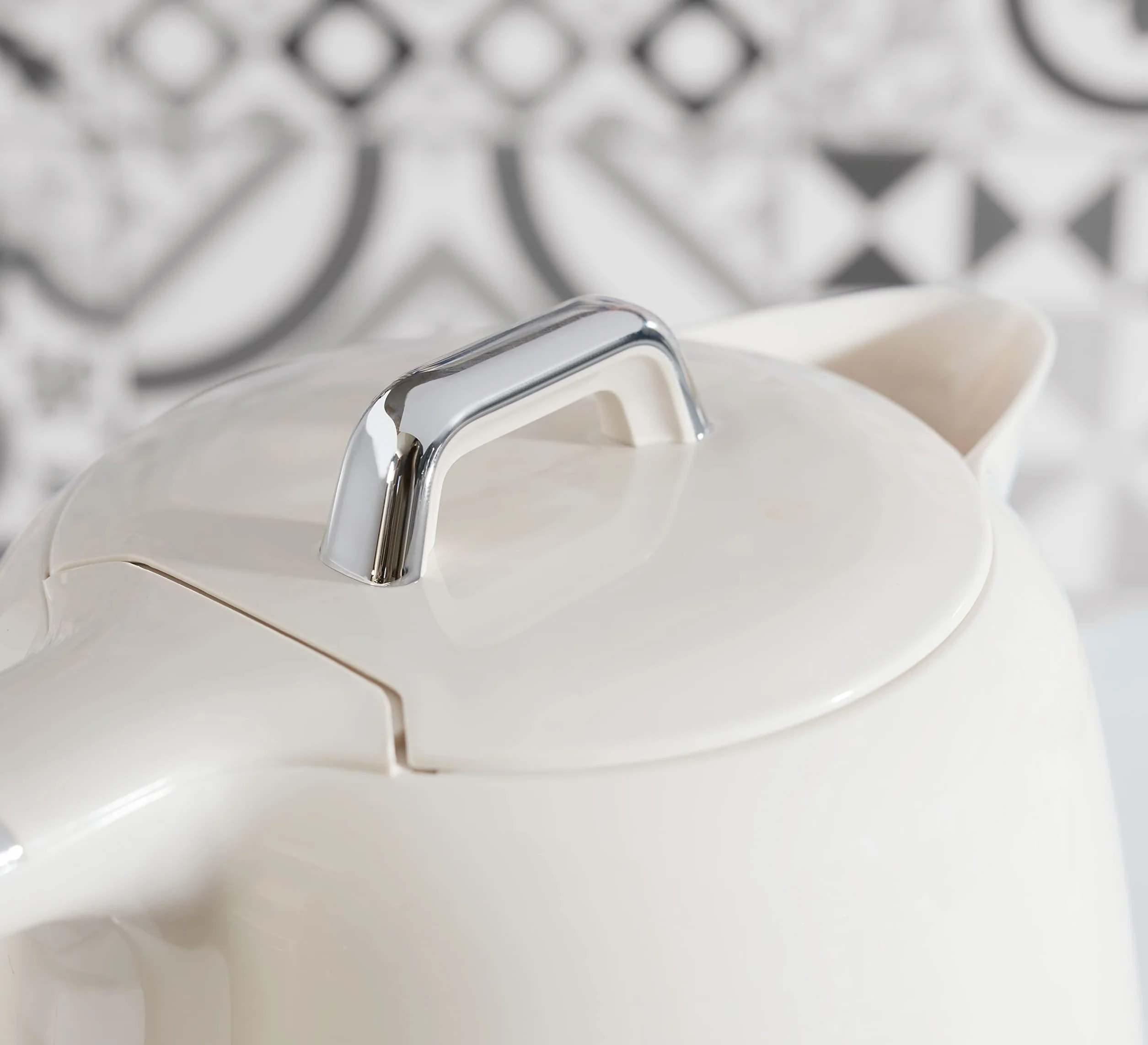 Moulinex Bouilloire électrique 1,7 L 2 400 W Design vintage ivoire Base pivotante 360° Arrêt automatique BY320A10