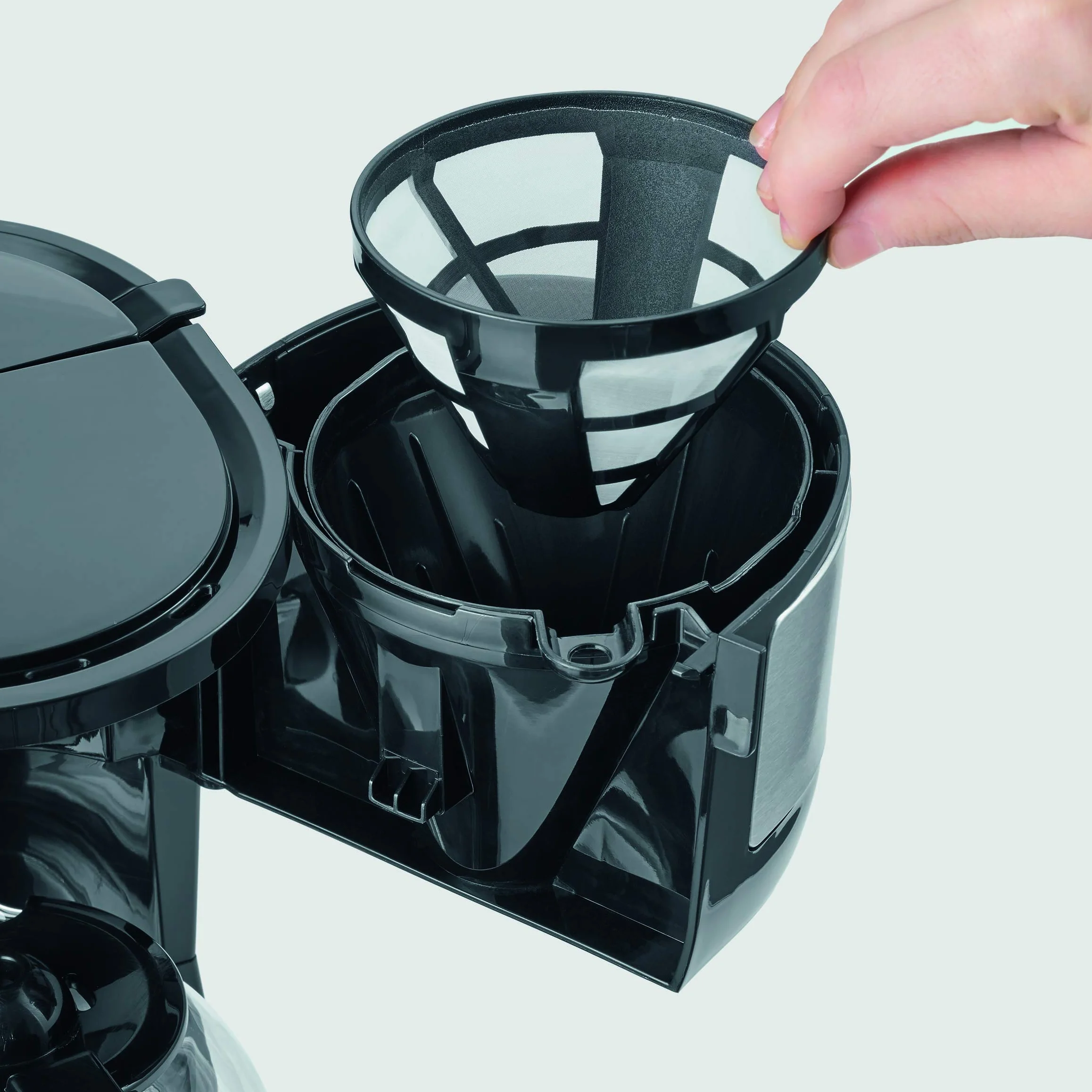 SEVERIN Cafetière filtre 750W 4 tasses filtre permanent lavable Inox Noir KA 4808