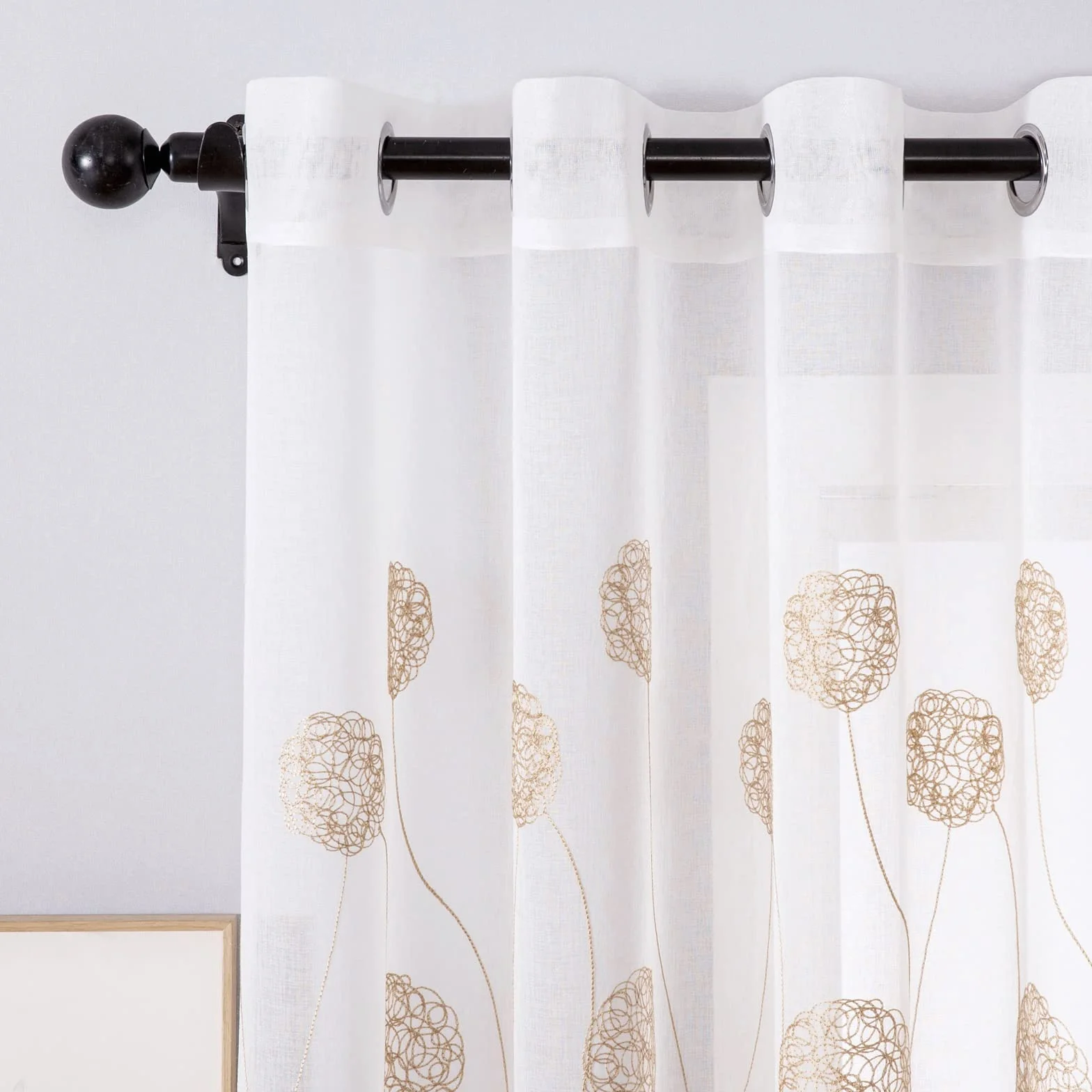 MIULEE Rideau Voilage Blanc à Oeillets avec Or Motif Broderie, Lot de 2 Rideaux Tulle Transparent 140x225cm pour Salon Chambre