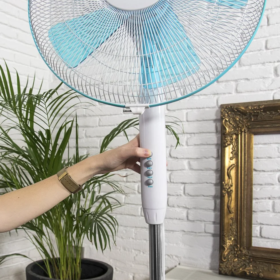 Cecotec EnergySilence 500 Ventilateur sur pied 40 W 40 cm 5 pales oscillant 3 vitesses hauteur réglable 110-130 cm moteur cuivre Blanc