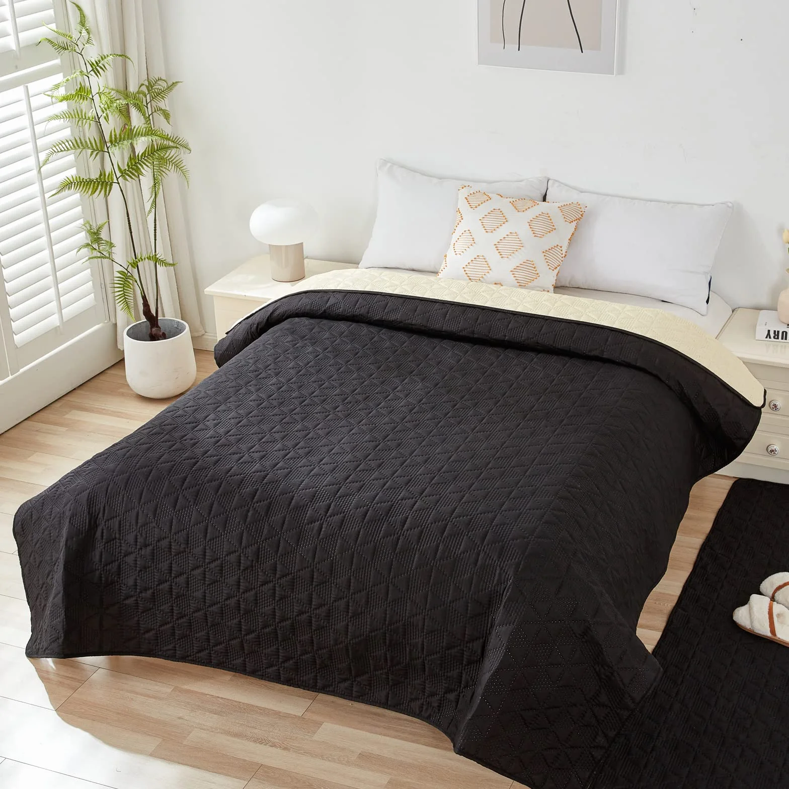 Taiyang Housse de canapé imperméable 173-208cm Noir 1 Pack