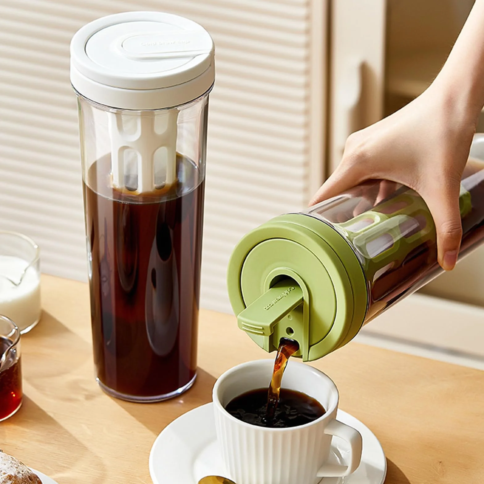 Cafetière à froid pichet à thé glacé grande capacité filtre en maille 1 l blanc