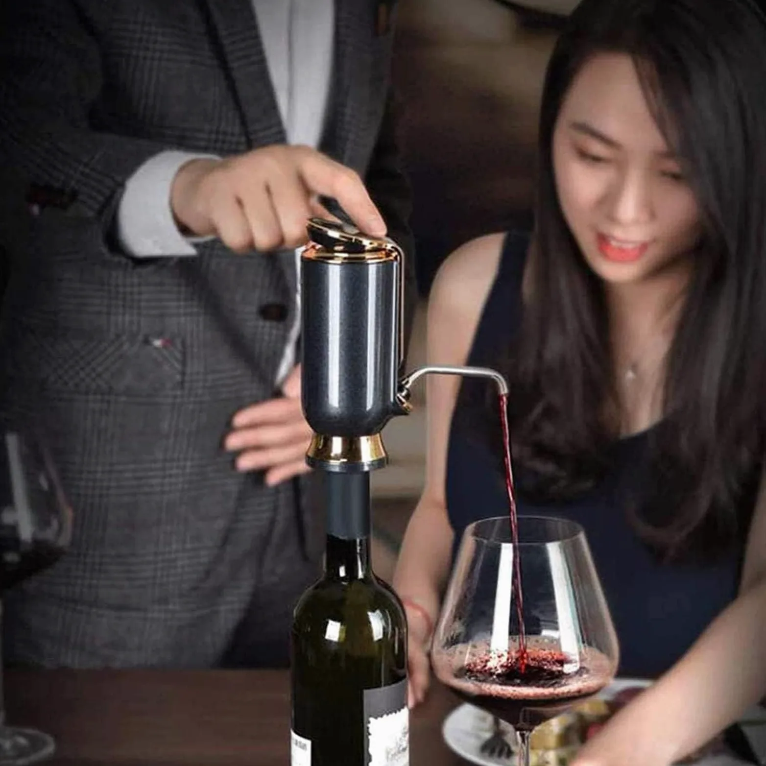 Aérateur et distributeur de vin électrique, bec verseur automatique avec écran LCD tactile, carafe à vin instantanée portable