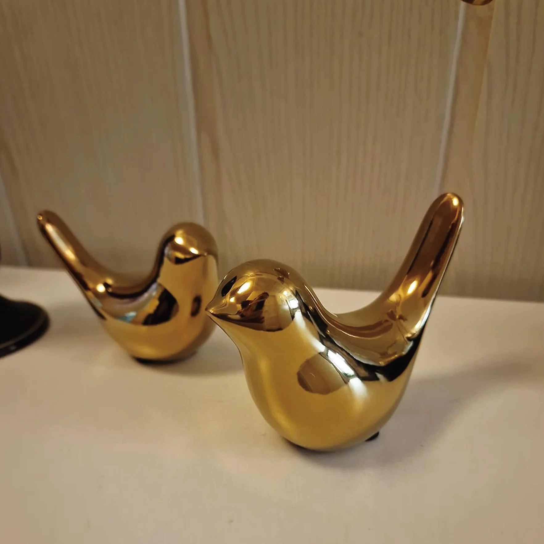 Lot de 2 statues d'oiseaux en céramique, sculptures modernes pour jardin, maison, bureau (Or)