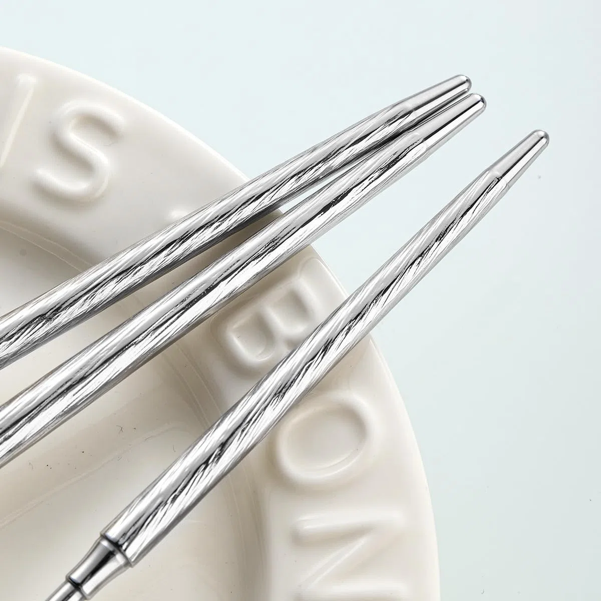 Service de Couverts pour 6 Personnes, 24 pièces, Manches martelés, en Acier Inoxydable 18/8 de qualité supérieure, Finition polie, idéal pour Les réunions de Famille et Un Usage Quotidien, f