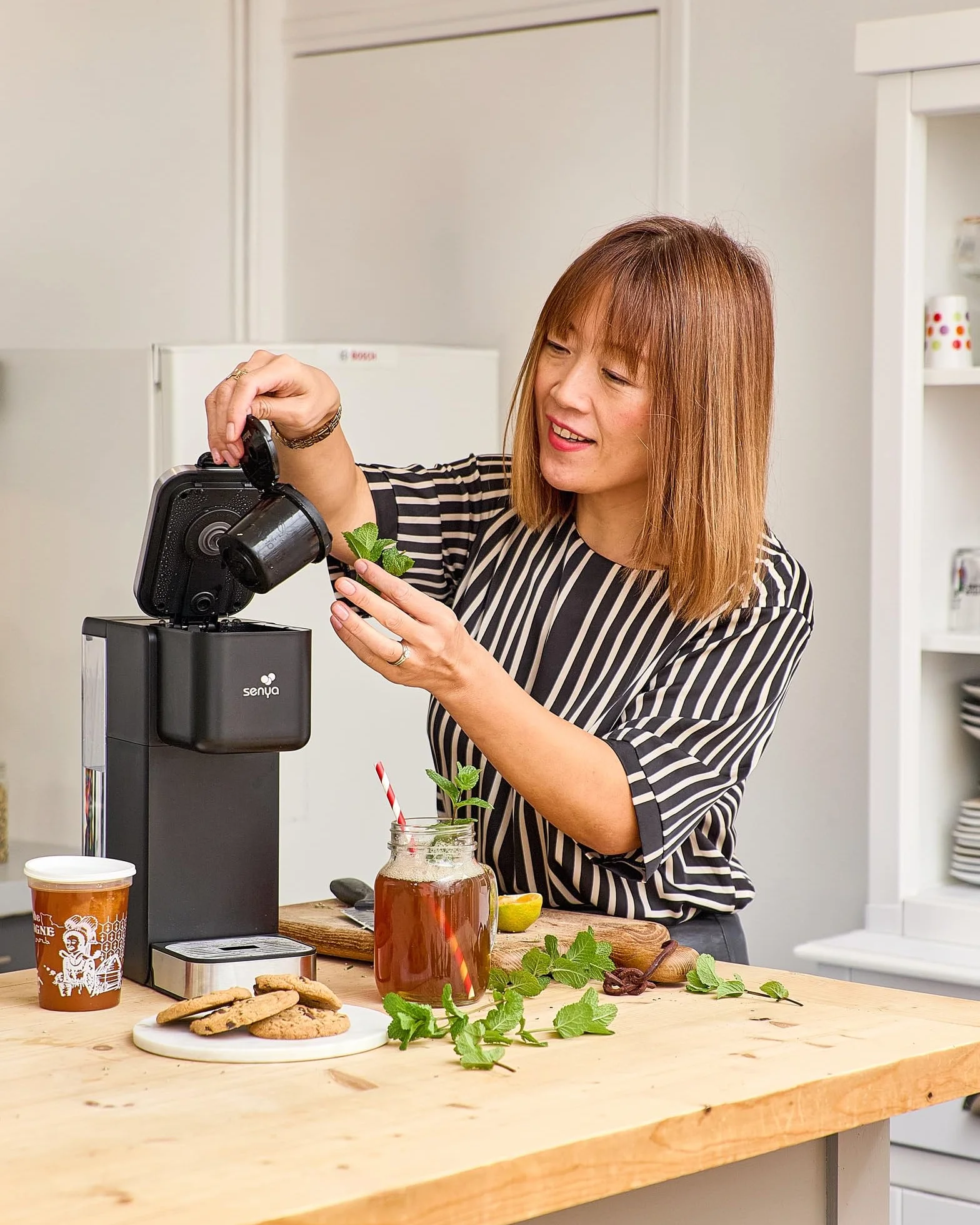 SENYA Machine à thé Tea Time Pro 1,2 L 1000W Écran tactile Détartrage automatique